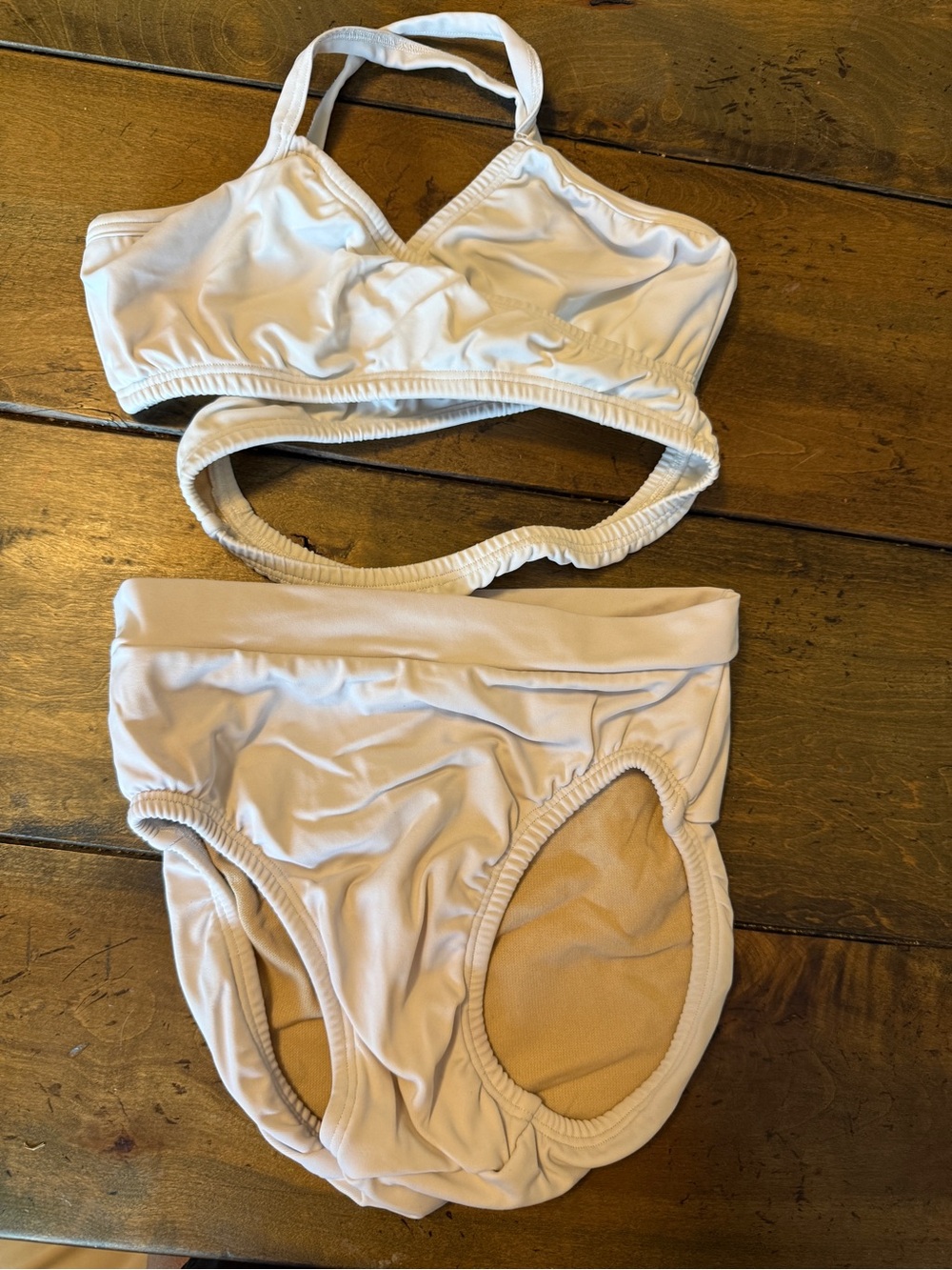 Second Skin-White Two-Piece Dance Set - Top & High-Waist Bottom